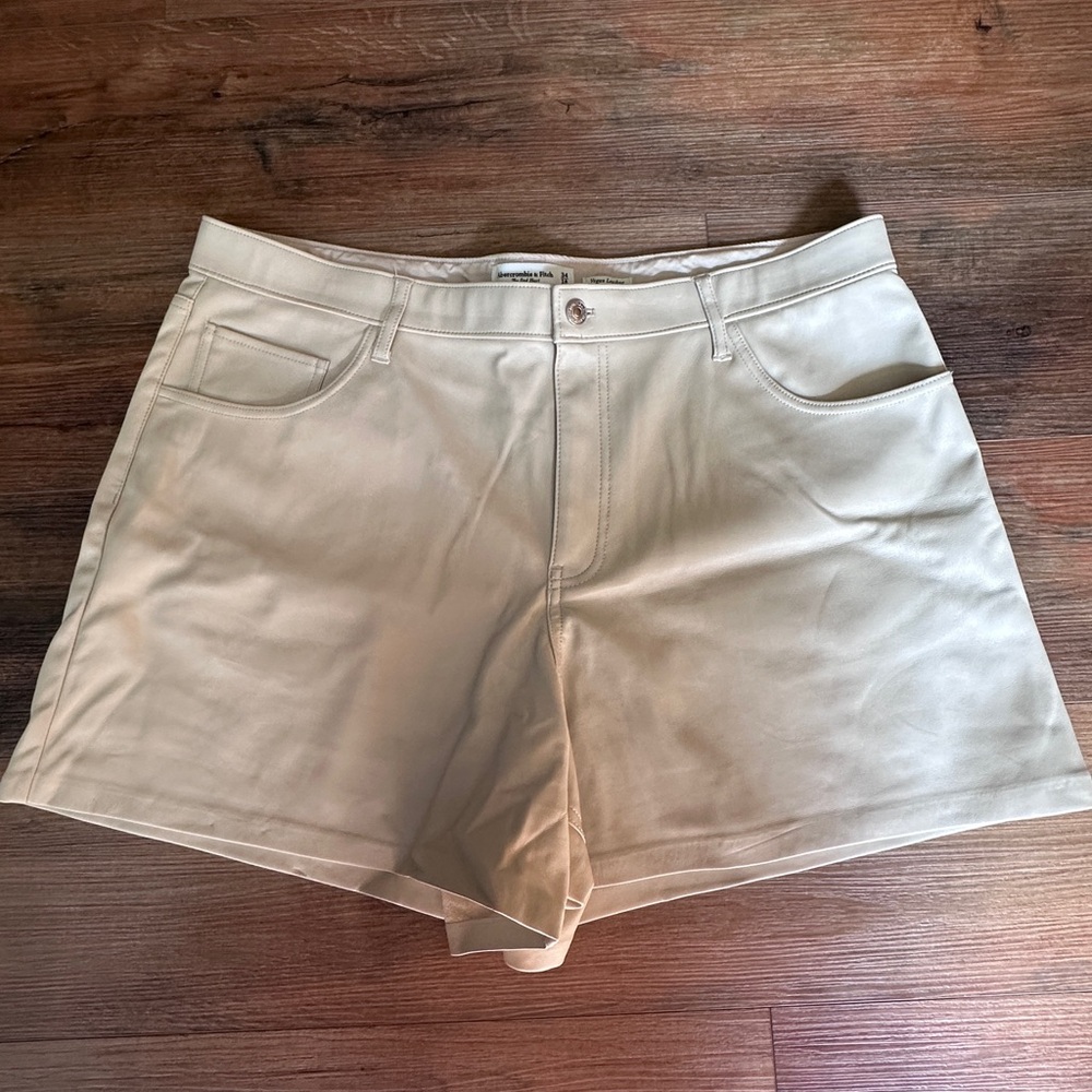 Abercrombie Leather Dad Shorts - Curve Love Size 34